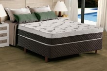 NAO ACOMPANHA A CAMA BOZ NEM ADORNOS SOMENTE O COLCHAO